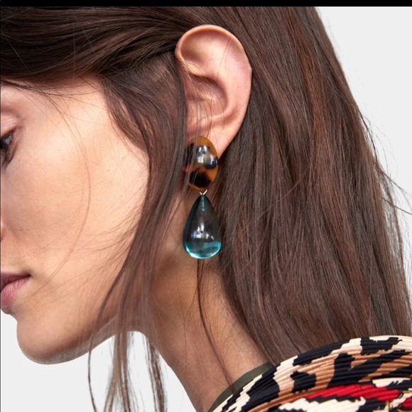 NWOT EARRINGS - Picture 1 of 3